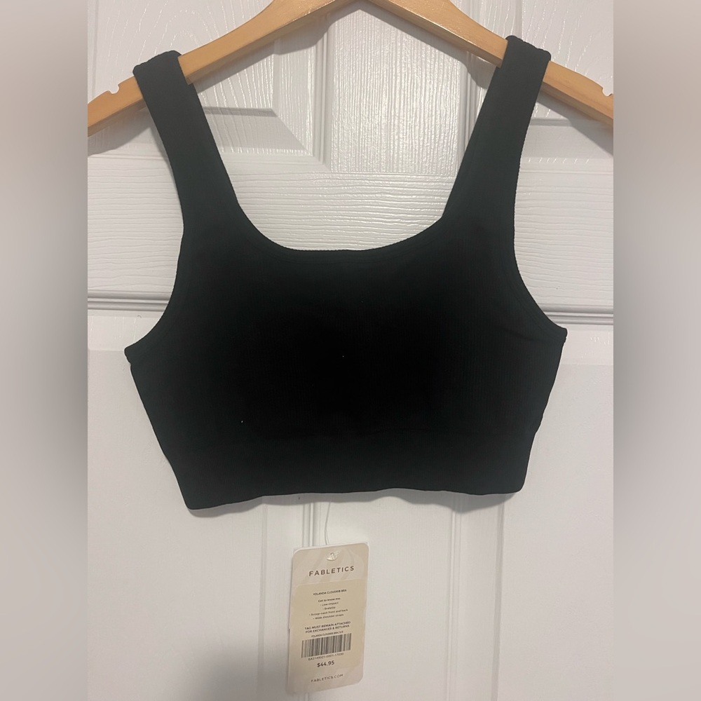 New NWT Fabletics Yolanda CloudRib Black Sports Bra size S